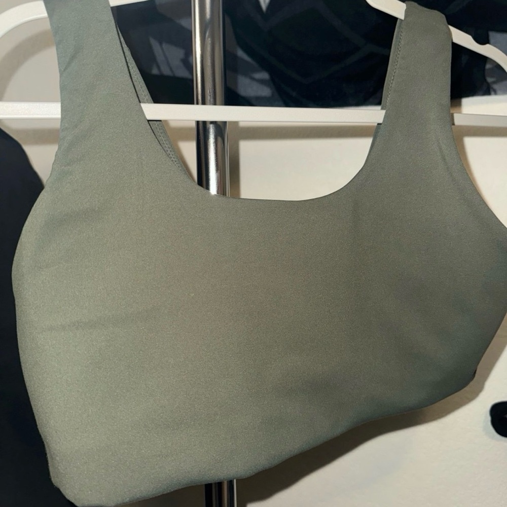 Nike alate Sports Bra